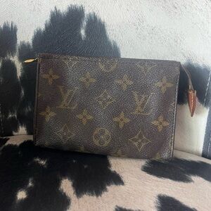 Louis Vuitton Monogram Toiletry Pouch 15